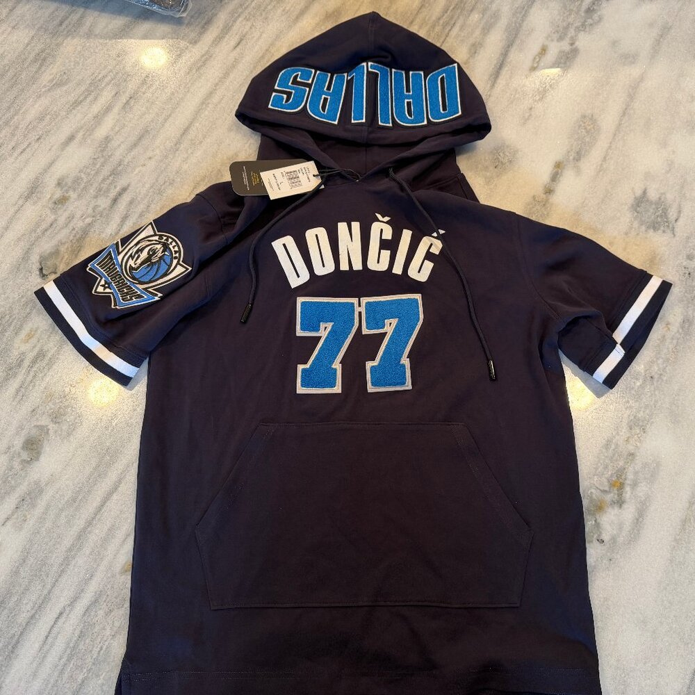 Luka Doncic Dallas Mavericks NBA Short Sleeve Hoodie Sweatshirt